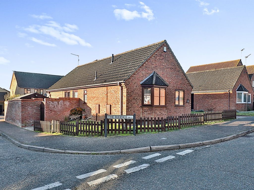 3 bed detached bungalow for sale in Valley Way, Fakenham NR21 Zoopla