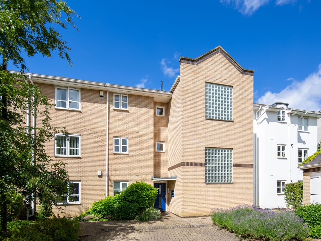 2 bed flat for sale in Wren Way, Bicester OX26 Zoopla