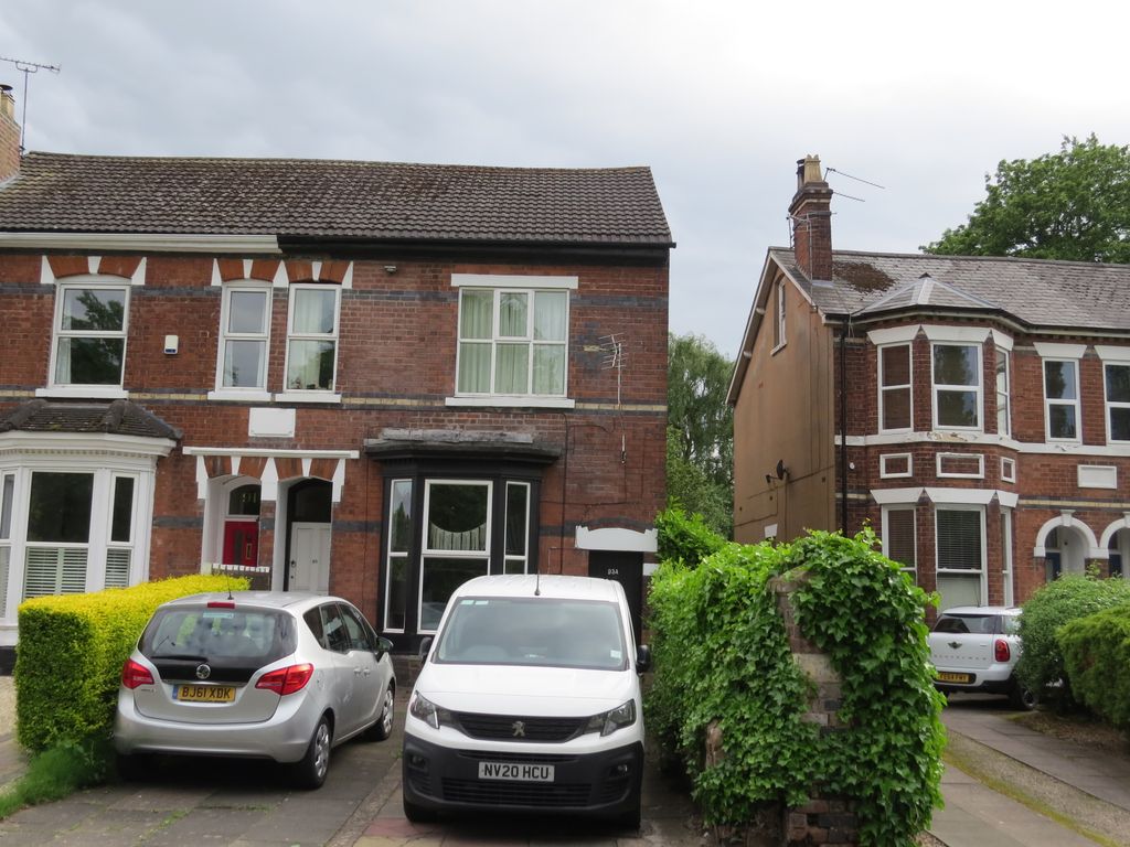 4 bed terraced house for sale in Broad Lane, Finchfield, Wolverhampton, West Midlands WV3, £