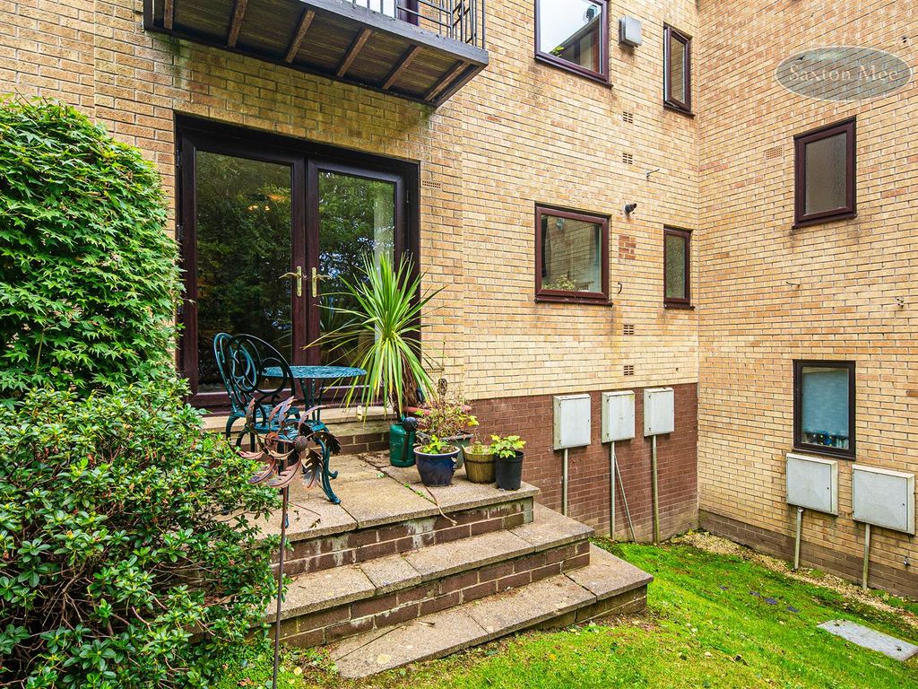 2 bed flat for sale in Castlewood Drive, Sandygate S10, £190,000 Zoopla