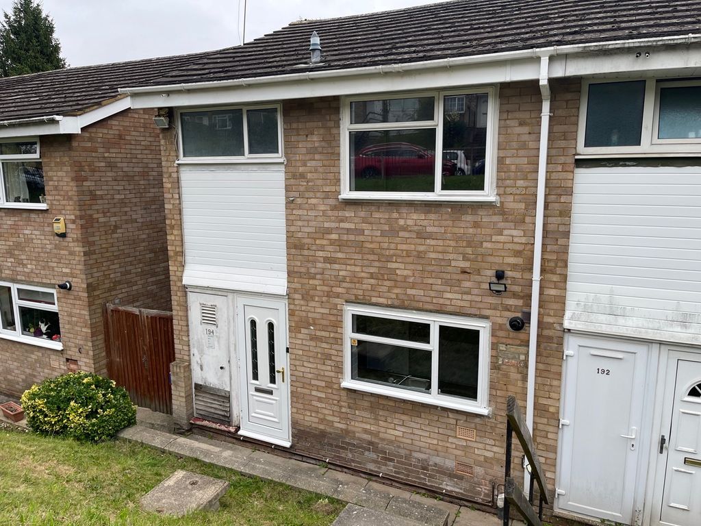 3 bed semidetached house to rent in Devon Road, Luton LU2, £1,500 pcm