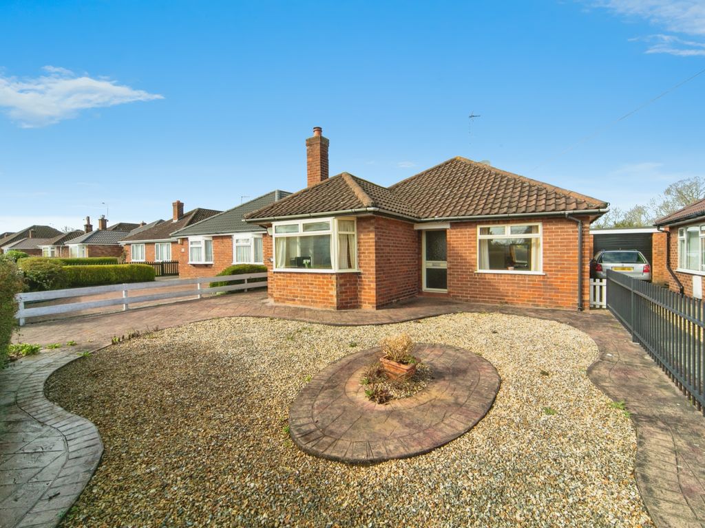 2 bed detached house for sale in Saughall Road, Chester, Cheshire CH1, £200,000 Zoopla