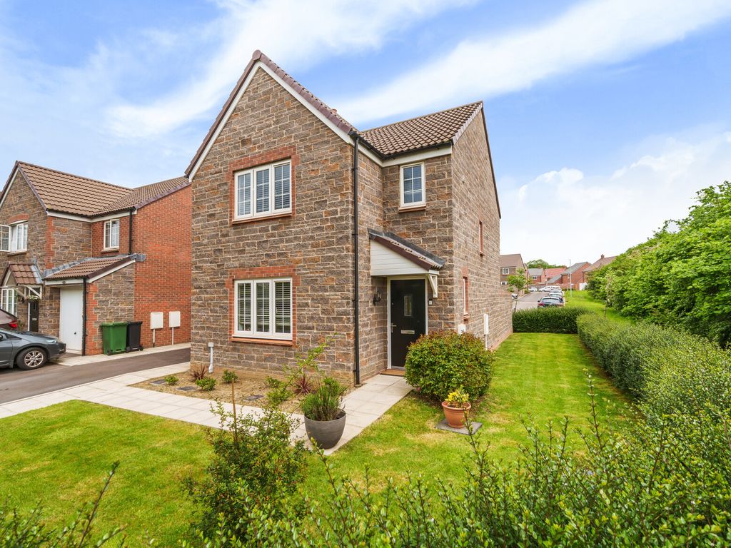 3 bed detached house for sale in Silverweed Road, Emersons Green