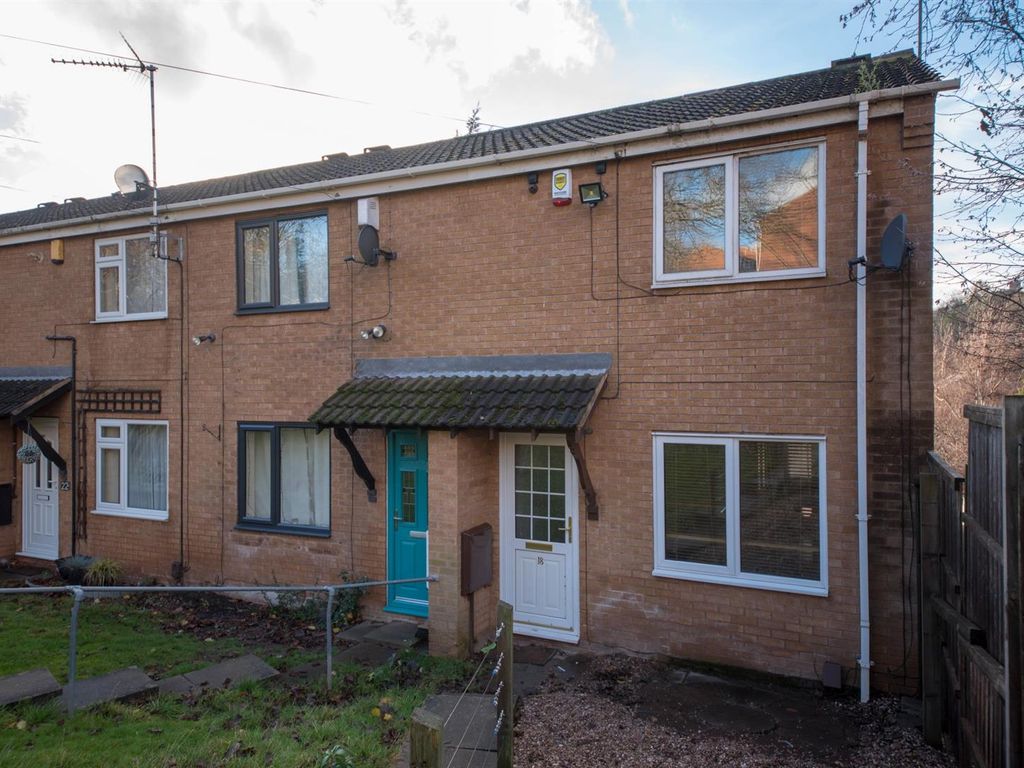2 bed end terrace house to rent in Landmere Gardens, Nottingham NG3, £