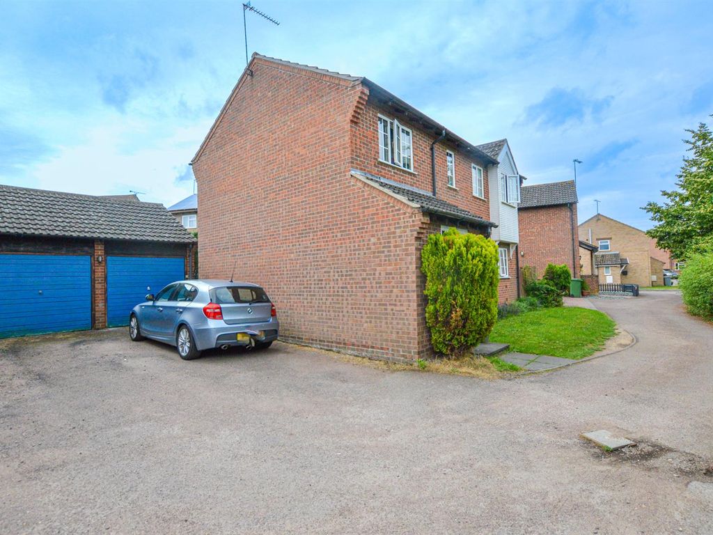 4 bed detached house for sale in Arthurton Road, Spixworth, Norwich