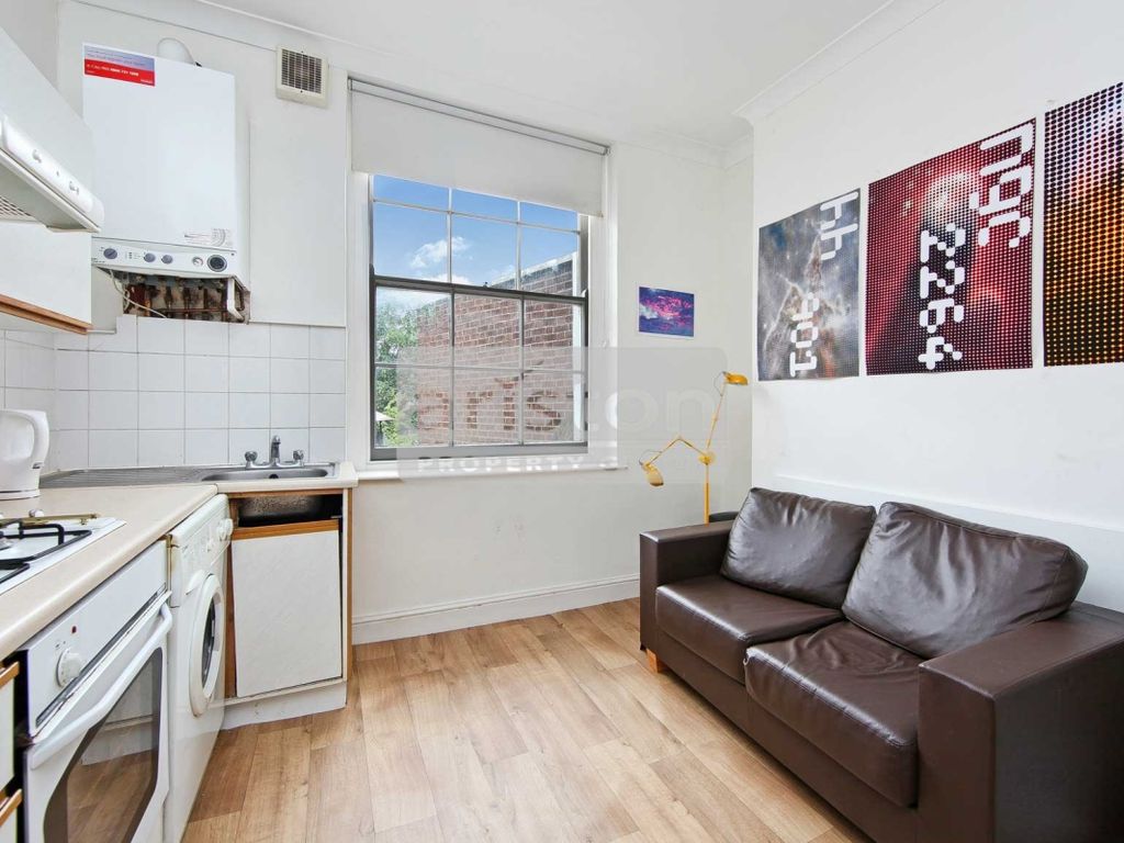 Studio to rent in Hemingford Road, London N1 Zoopla