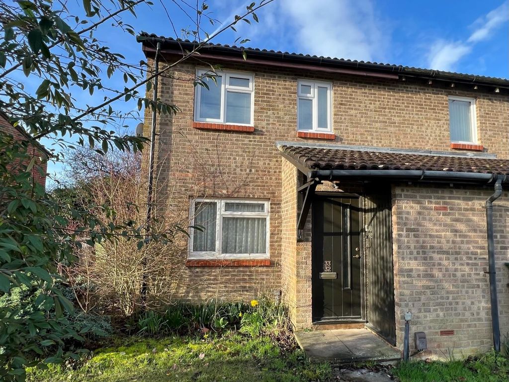 1 bed for sale in Hogarth Close, Black Dam, Basingstoke RG21, £180,000 Zoopla