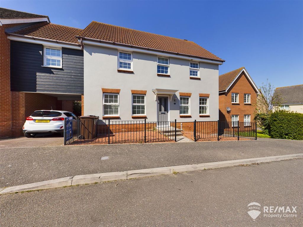 5 bed detached house for sale in Stour Close, Harwich CO12 Zoopla