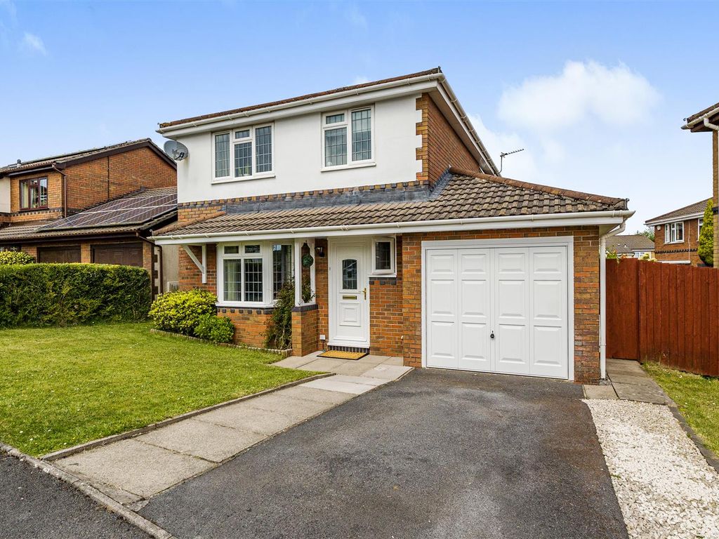 4 bed detached house for sale in Cefn Helyg, Tycoch, Sketty, Swansea