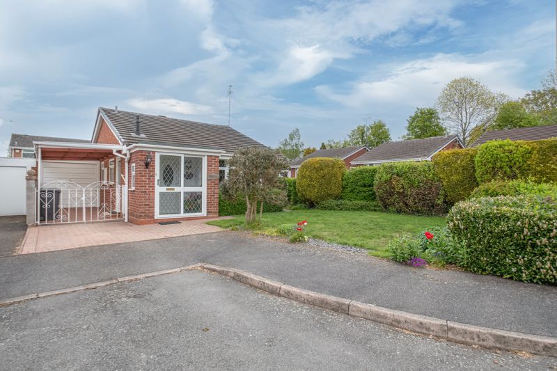 2 bed bungalow for sale in Hollyberry Close, Winyates Green, Redditch