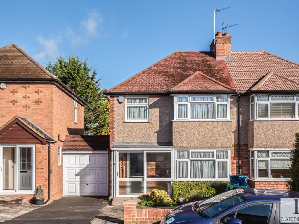 3 bed semidetached house for sale in Harvey Road, Hillingdon, Uxbridge