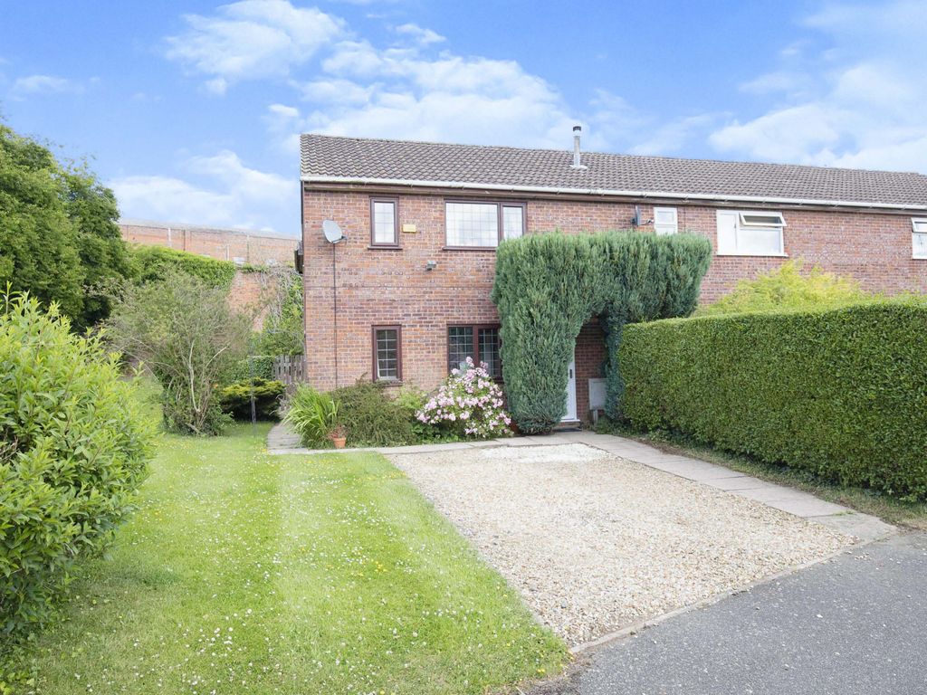 4 bed semidetached house for sale in Riverside Drive, Weedon NN7 Zoopla