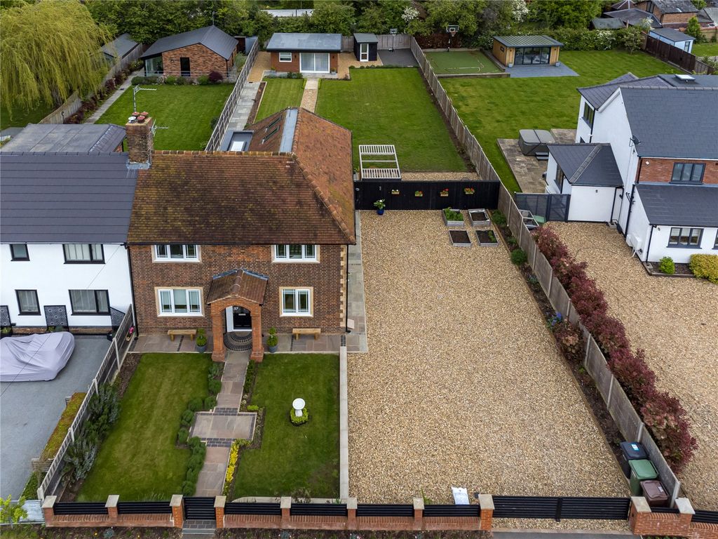 4 bed semidetached house for sale in Highfield Lane, Tyttenhanger, St