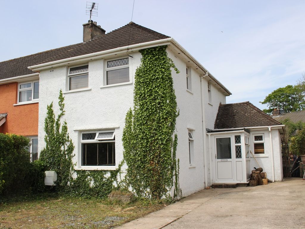 3 bed end terrace house for sale in Leigh Close, Boverton, Llantwit