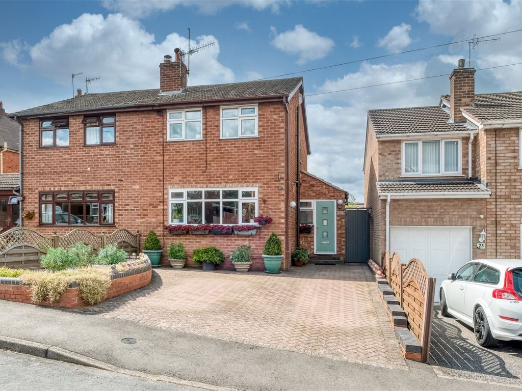 3 bed semidetached house for sale in Middleton Road, Bromsgrove B61