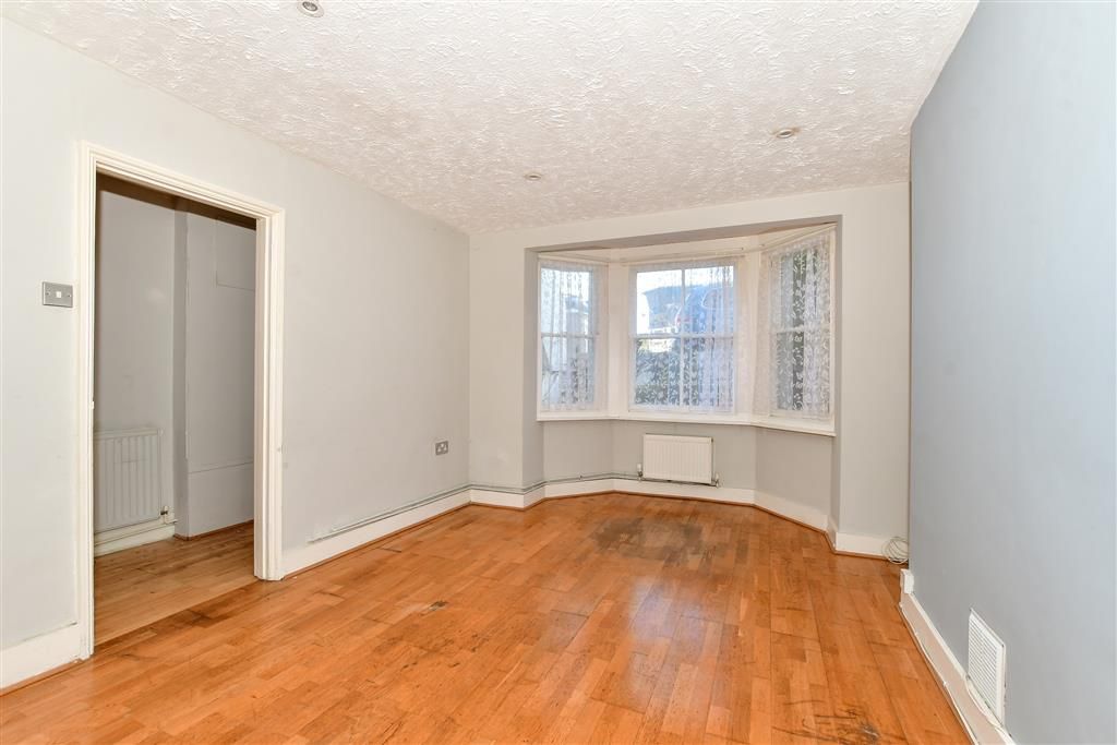 2 bed flat for sale in High Street, Broadstairs, Kent CT10, £220,000