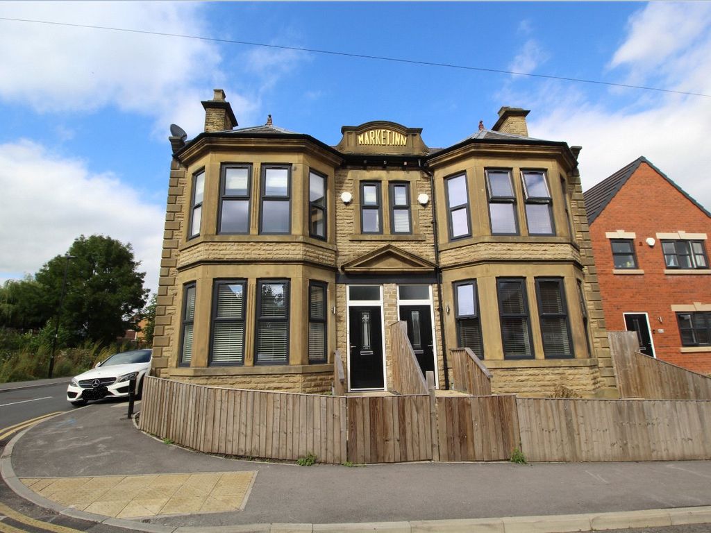 3 bed semidetached house for sale in Wortley Road, High Green