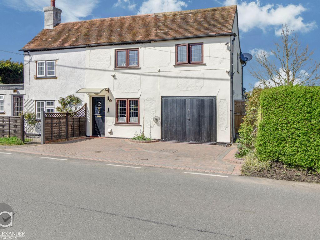 2 bed cottage for sale in Oak Road, Tiptree, Colchester CO5 Zoopla