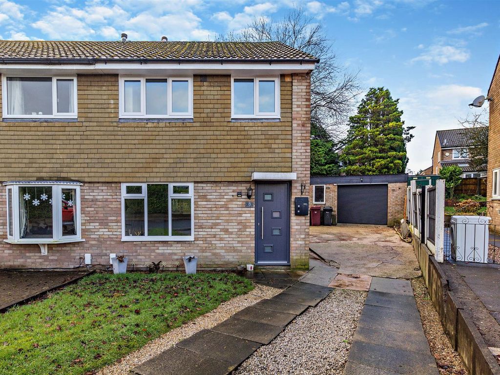 3 bed semidetached house for sale in Hadleigh Close, Bolton BL1, £