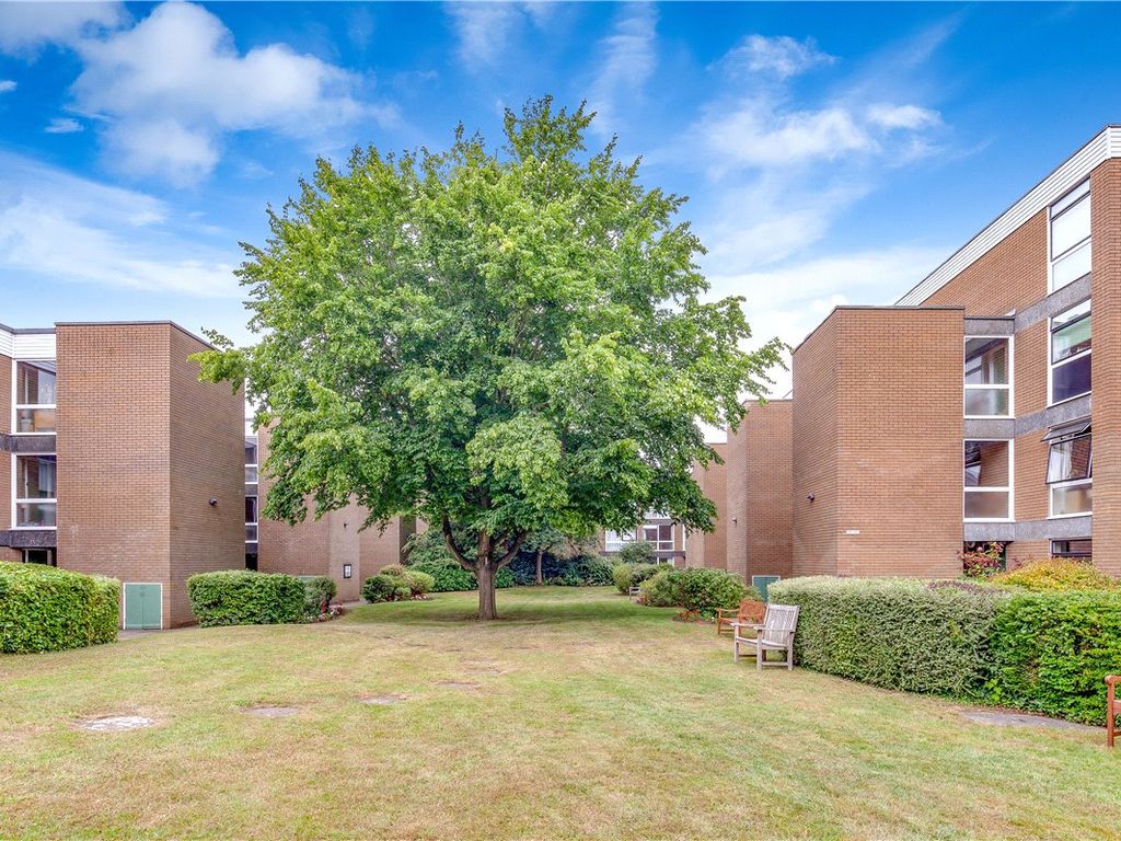 Studio to rent in Butler Close, Oxford, Oxfordshire OX2 Zoopla