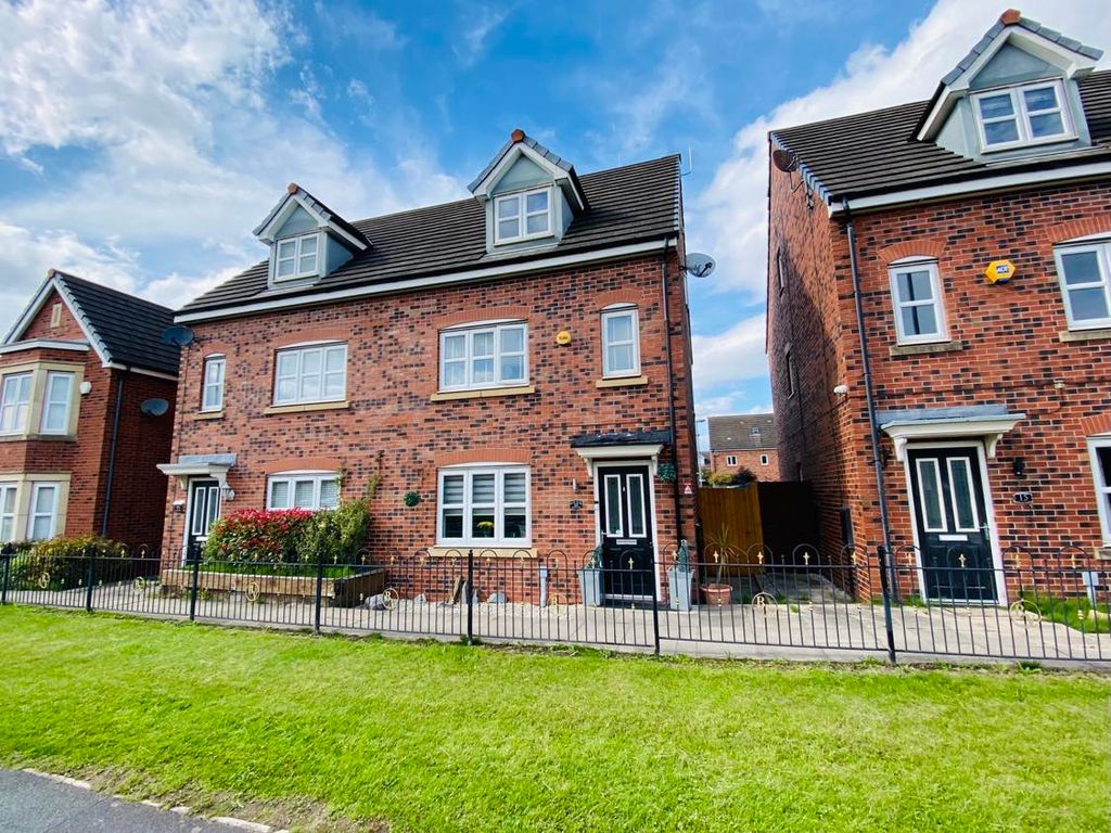 4 bed town house for sale in Buckshaw Avenue, Buckshaw Village, Chorley