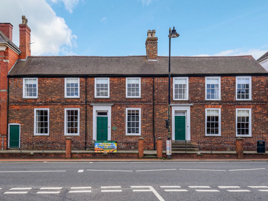 6 bed terraced house for sale in The Terrace, Spilsby PE23 Zoopla