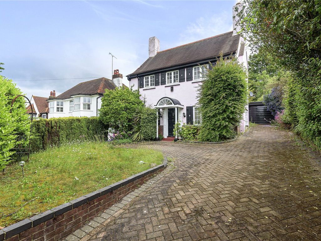 3 bed detached house for sale in Coulsdon Rise, Coulsdon CR5 Zoopla