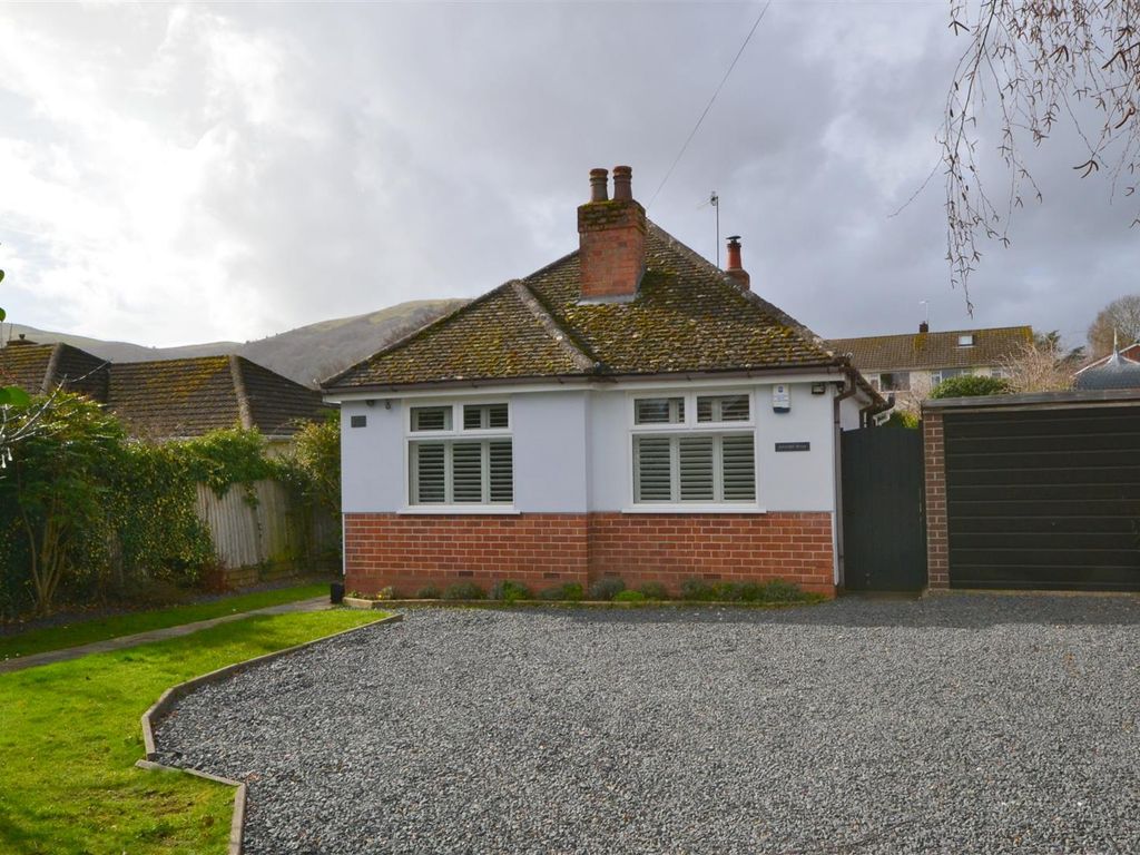 2 bed detached bungalow for sale in Pickersleigh Road, Malvern WR14