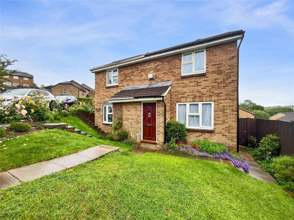 3 bed semidetached house for sale in Winchelsea Road, Princes Park