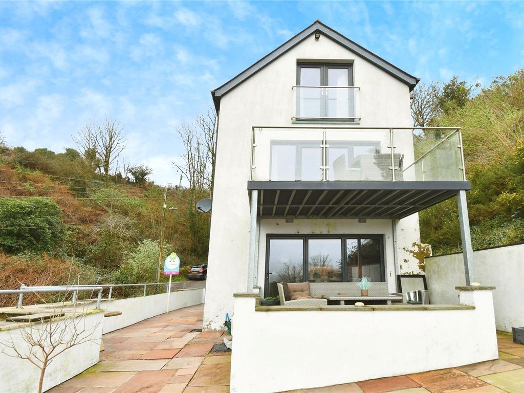 4 bed detached house for sale in Pantyrychen, Goodwick, Pembrokeshire