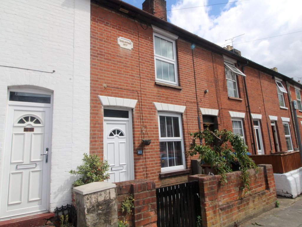 2 bed terraced house to rent in Rendlesham Road, Ipswich IP1, £850 pcm