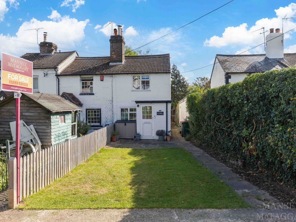 2 bed end terrace house for sale in North Road, Crawley RH10, £325,000 Zoopla