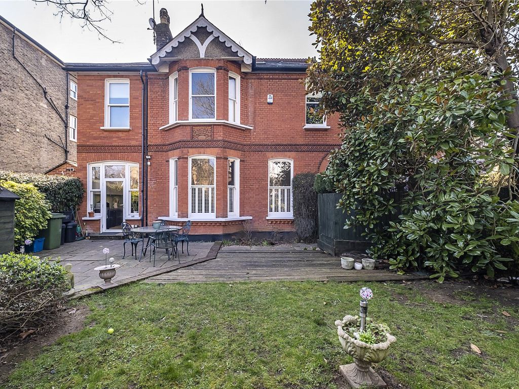 4 bed semidetached house for sale in St. Peters Road, St Margarets