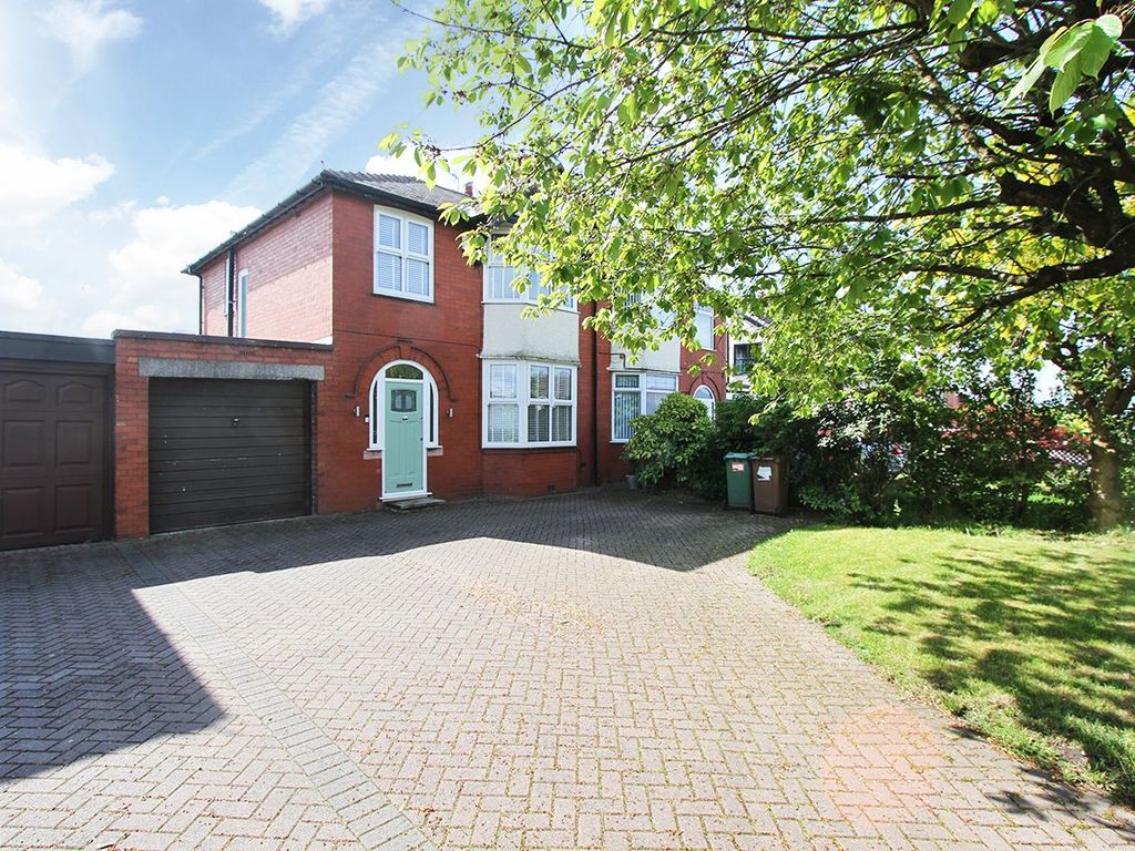 3 bed semidetached house for sale in Liverpool Road, Haydock, St