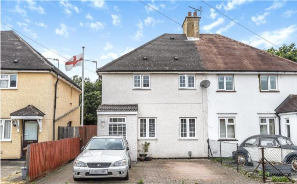 3 bed semidetached house for sale in Springfield Close, Croxley Green