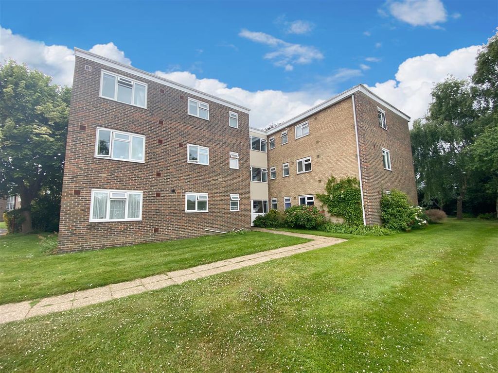 2 bed flat for sale in Jupps Lane, GoringBySea, Worthing BN12 Zoopla