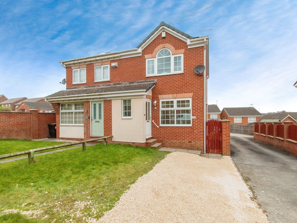 3 bed semidetached house for sale in Fall Lane, East Ardsley