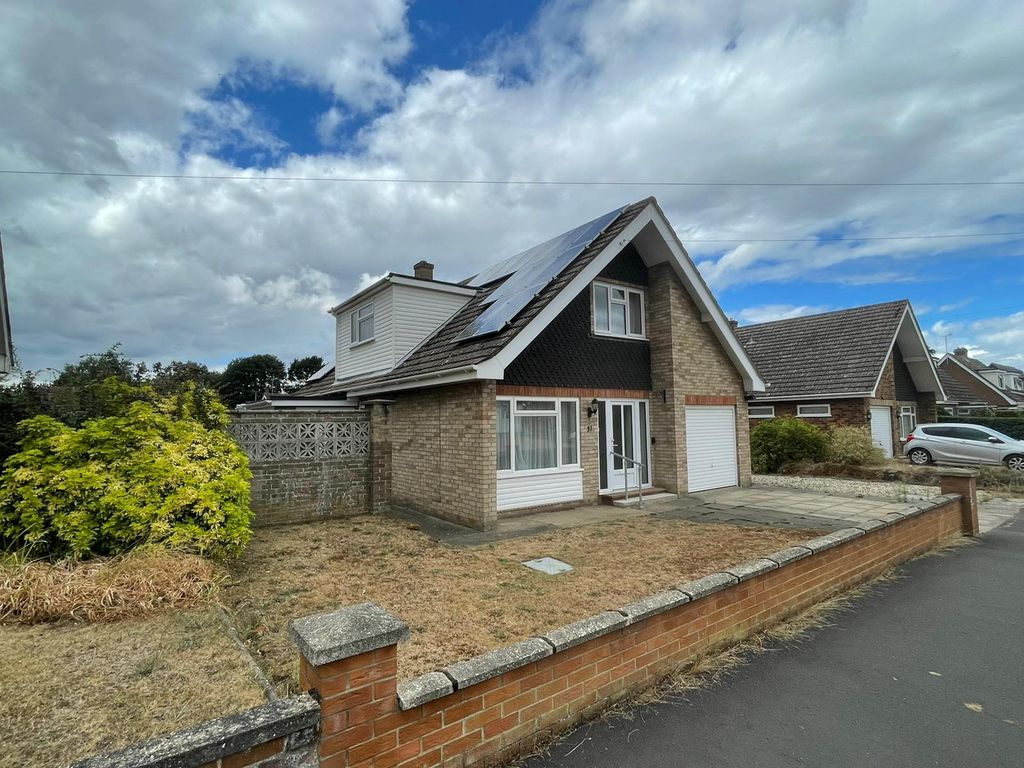 4 bed bungalow for sale in Valley Rise, Dersingham, King's Lynn PE31