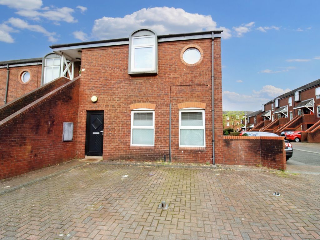 1 bed flat to rent in 13 Salisbury Court, Belfast, County Antrim BT7, £