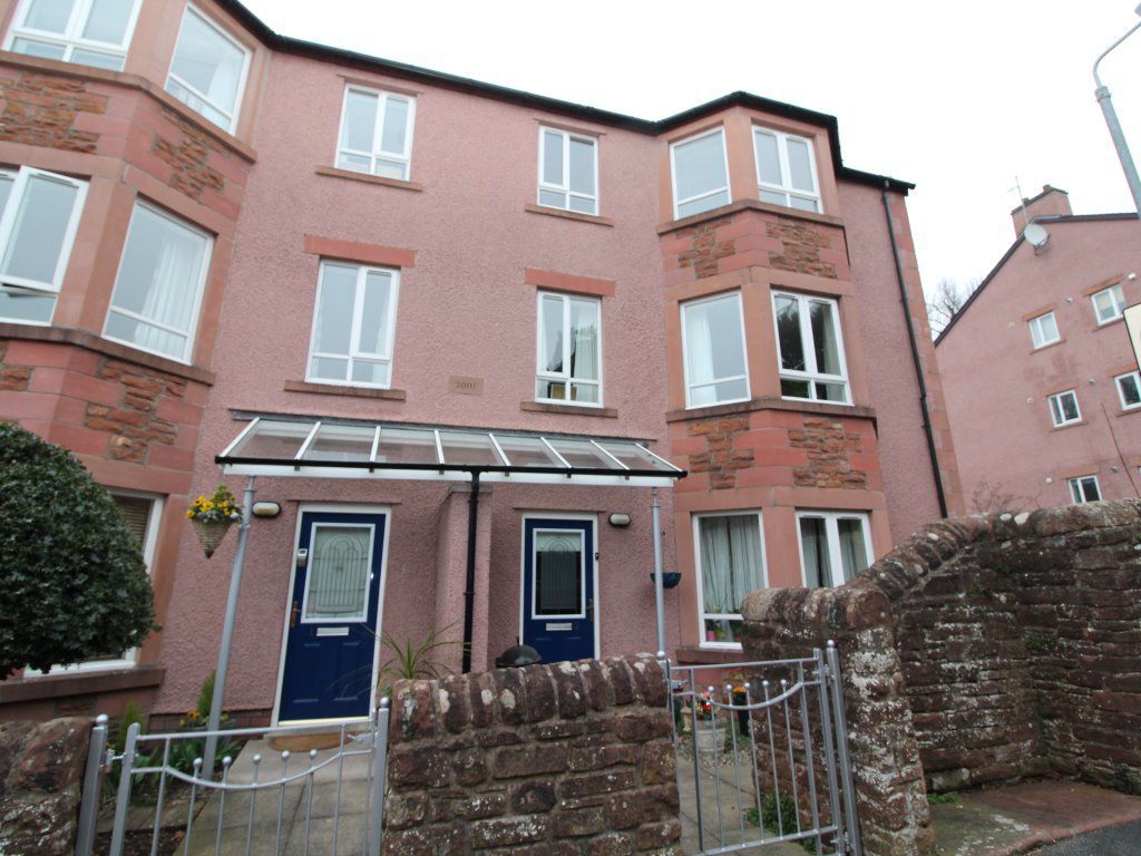 2 bed flat to rent in Applerigg, Lowther Street, Penrith CA11, £650 pcm