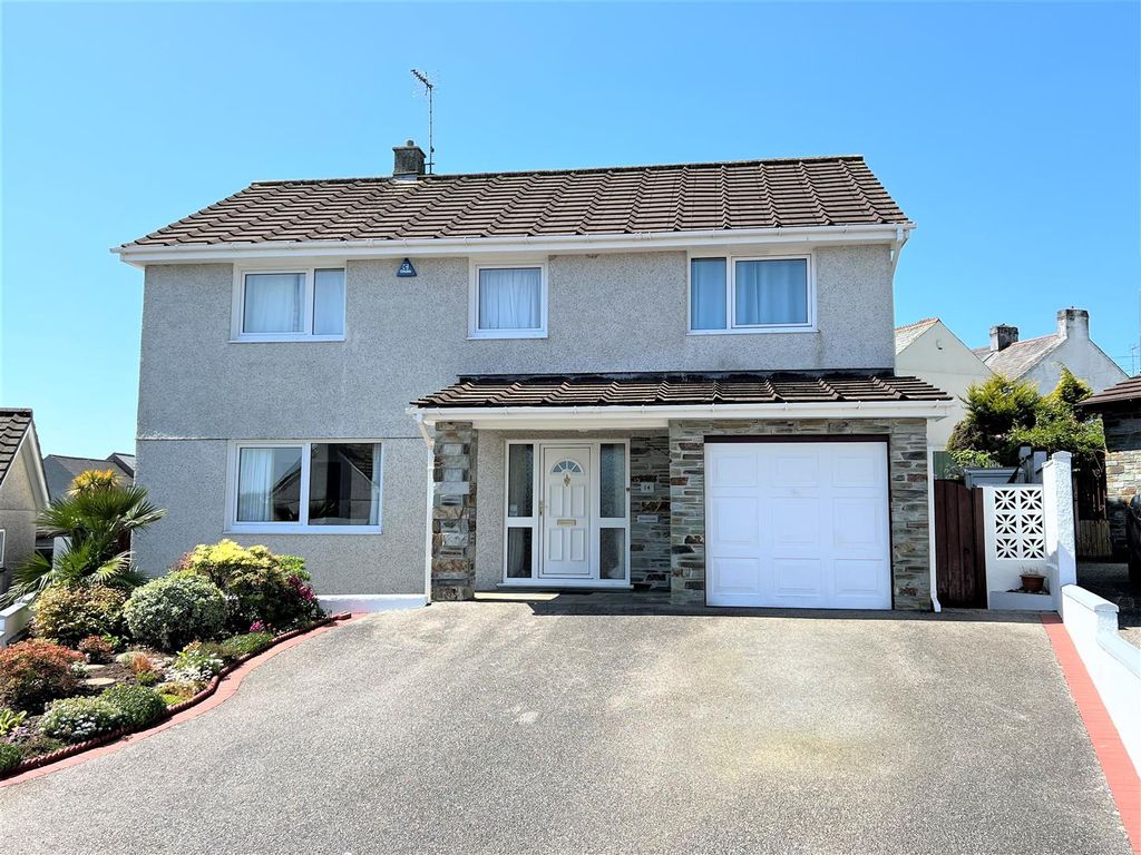 4 bed detached house for sale in St. Pirans Close, St Austell, St