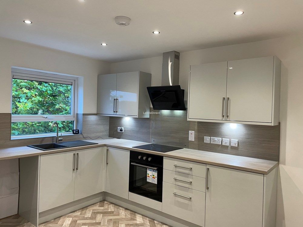 2 bed to rent in Burford, Brookside, Telford TF3, £725 pcm