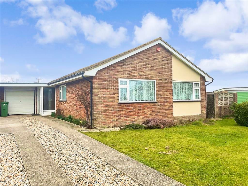 3 bed detached bungalow for sale in The Fairway, Dymchurch, Romney
