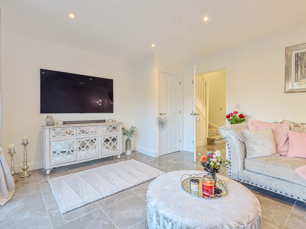 3 bed semidetached house for sale in Rowson Drive, Whittington