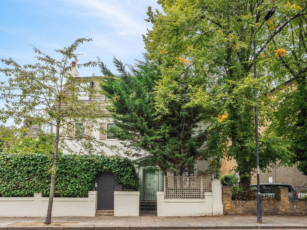 4 bed detached house for sale in Warwick Gardens, London W14, £