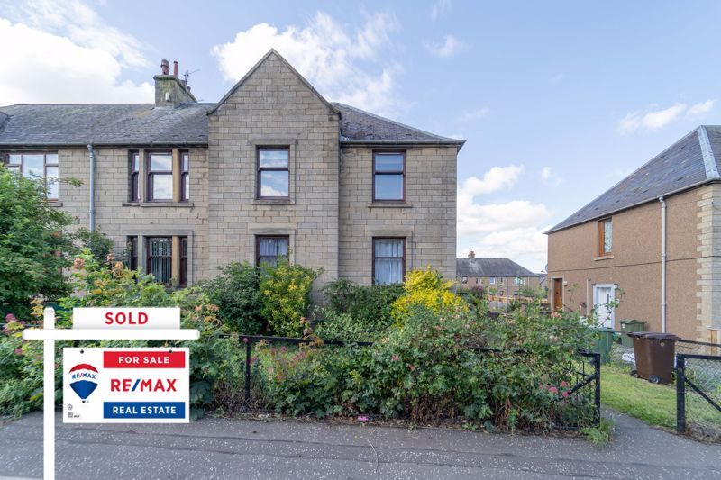 3 bed flat for sale in St. Clements Crescent, Wallyford EH21, £149,000