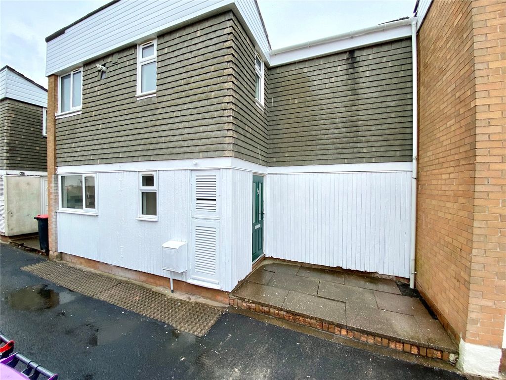 3 bed terraced house for sale in Spring Meadow, Sutton Hill, Telford