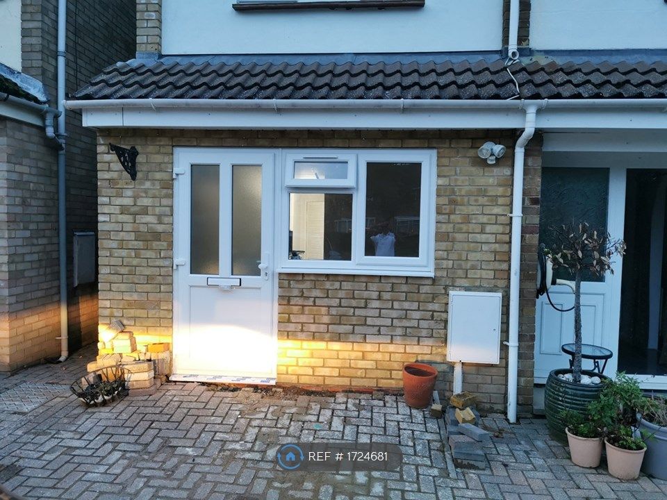 1 bed flat to rent in Bletchley, Milton Keynes MK3, £1,000 pcm Zoopla