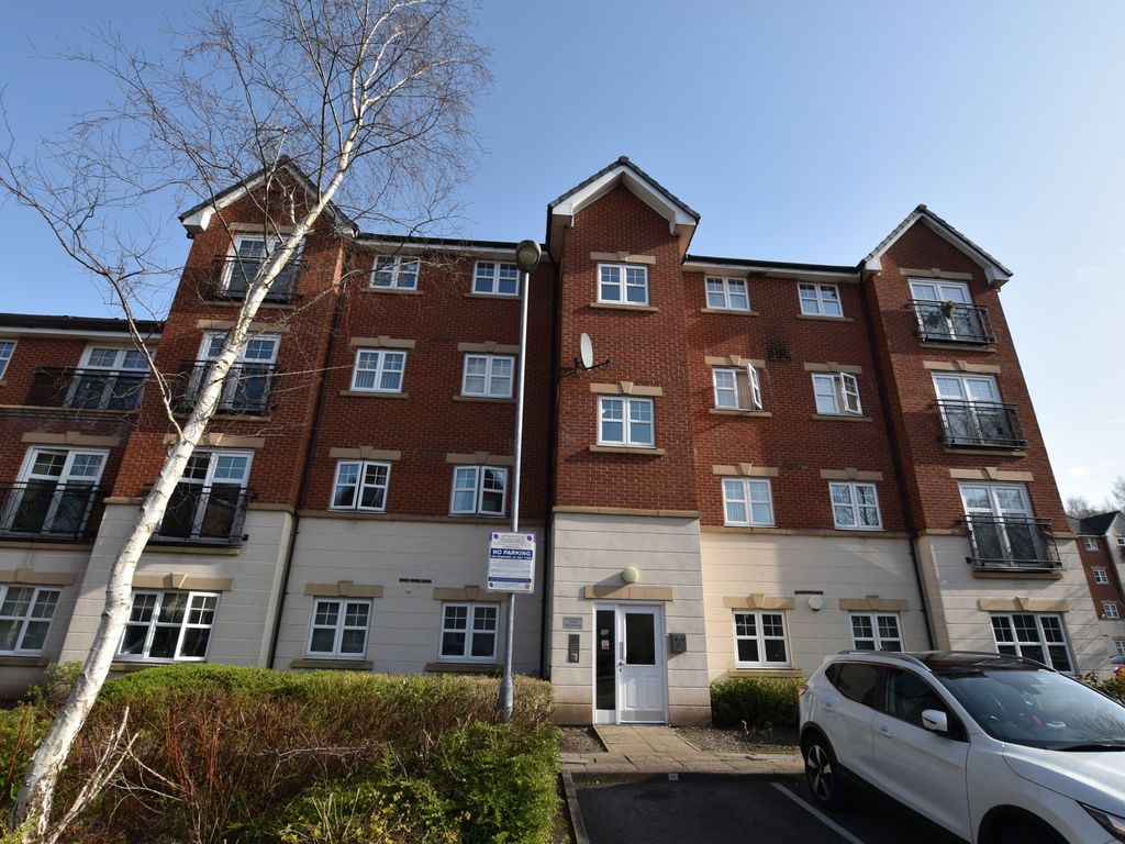 2 bed flat for sale in Astley Brook Close, Bolton BL1, £100,000 Zoopla