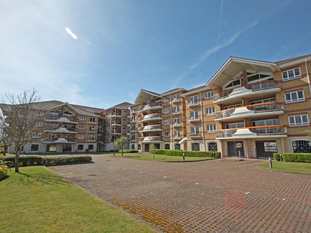 2 bed flat for sale in Lock Approach, Port Solent, Portsmouth PO6 Zoopla
